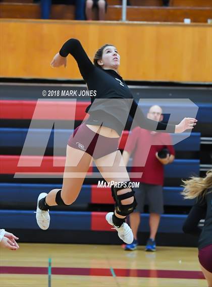 Thumbnail 3 in Salpointe Catholic vs. Marcos de Niza (AIA 4A Semifinal) photogallery.