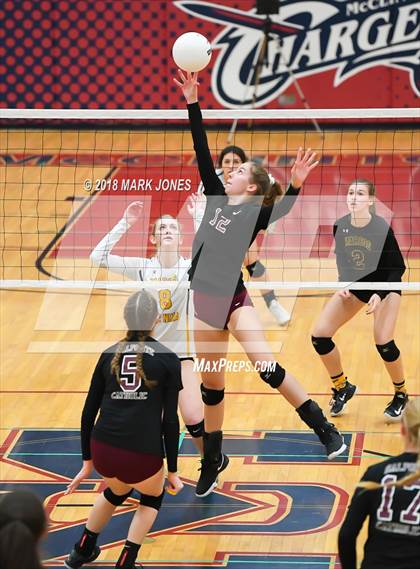 Thumbnail 2 in Salpointe Catholic vs. Marcos de Niza (AIA 4A Semifinal) photogallery.