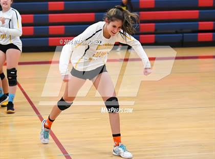 Thumbnail 1 in Salpointe Catholic vs. Marcos de Niza (AIA 4A Semifinal) photogallery.