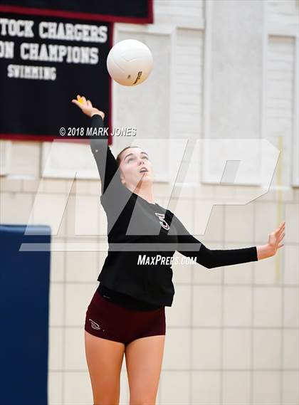 Thumbnail 1 in Salpointe Catholic vs. Marcos de Niza (AIA 4A Semifinal) photogallery.
