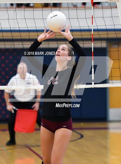 Thumbnail 2 in Salpointe Catholic vs. Marcos de Niza (AIA 4A Semifinal) photogallery.