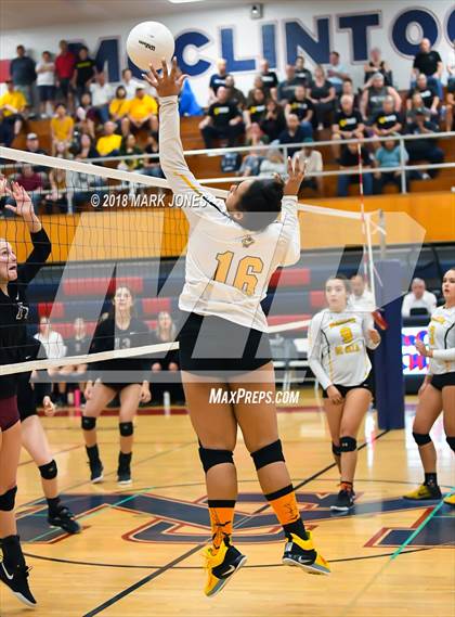 Thumbnail 2 in Salpointe Catholic vs. Marcos de Niza (AIA 4A Semifinal) photogallery.