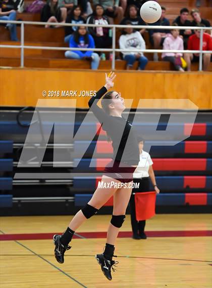 Thumbnail 3 in Salpointe Catholic vs. Marcos de Niza (AIA 4A Semifinal) photogallery.