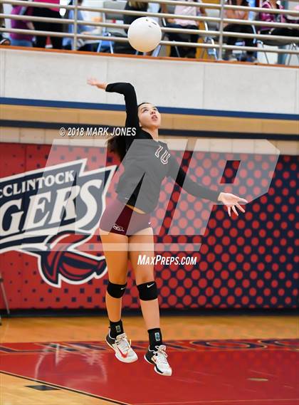 Thumbnail 1 in Salpointe Catholic vs. Marcos de Niza (AIA 4A Semifinal) photogallery.