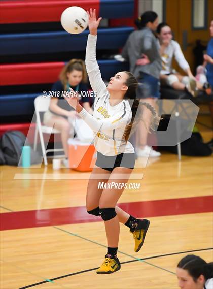 Thumbnail 2 in Salpointe Catholic vs. Marcos de Niza (AIA 4A Semifinal) photogallery.