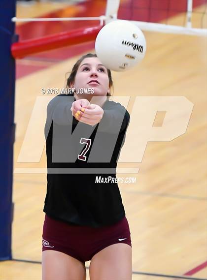 Thumbnail 3 in Salpointe Catholic vs. Marcos de Niza (AIA 4A Semifinal) photogallery.