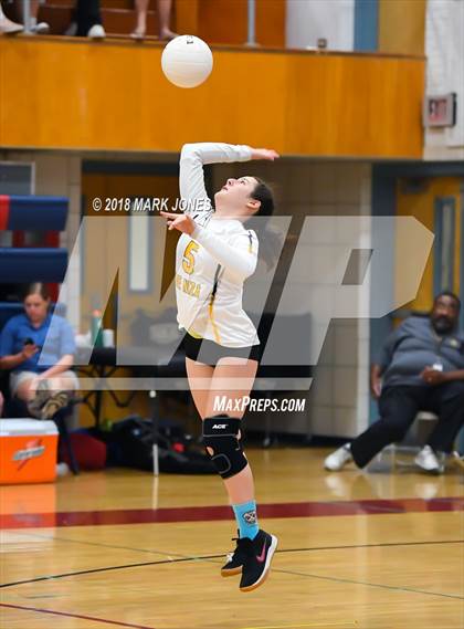 Thumbnail 3 in Salpointe Catholic vs. Marcos de Niza (AIA 4A Semifinal) photogallery.