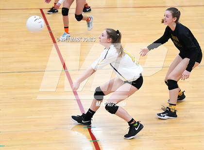 Thumbnail 1 in Salpointe Catholic vs. Marcos de Niza (AIA 4A Semifinal) photogallery.