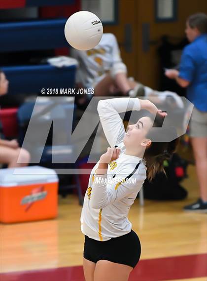 Thumbnail 3 in Salpointe Catholic vs. Marcos de Niza (AIA 4A Semifinal) photogallery.