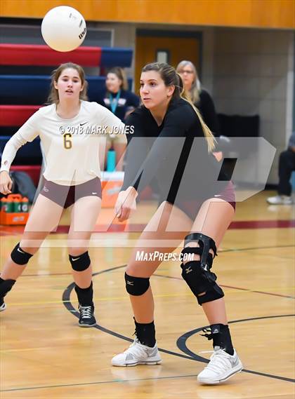 Thumbnail 1 in Salpointe Catholic vs. Marcos de Niza (AIA 4A Semifinal) photogallery.