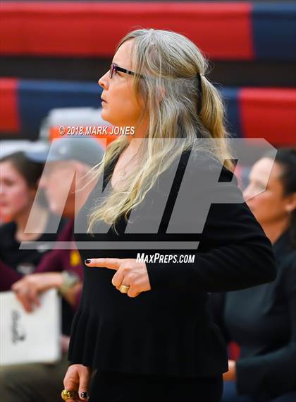 Thumbnail 1 in Salpointe Catholic vs. Marcos de Niza (AIA 4A Semifinal) photogallery.