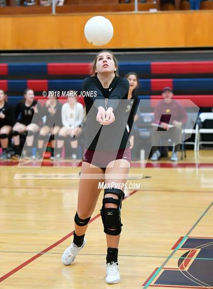 Thumbnail 2 in Salpointe Catholic vs. Marcos de Niza (AIA 4A Semifinal) photogallery.