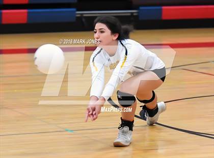 Thumbnail 3 in Salpointe Catholic vs. Marcos de Niza (AIA 4A Semifinal) photogallery.