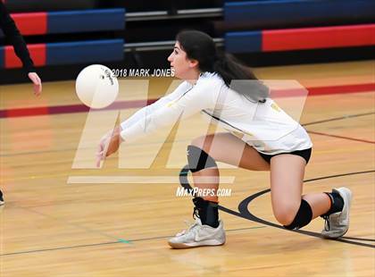Thumbnail 2 in Salpointe Catholic vs. Marcos de Niza (AIA 4A Semifinal) photogallery.