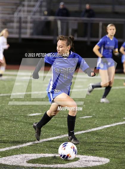 Thumbnail 2 in Dover-Sherborn vs. Hanover (MIAA Division 3 Semifinal) photogallery.