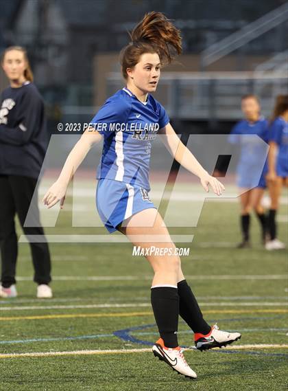 Thumbnail 1 in Dover-Sherborn vs. Hanover (MIAA Division 3 Semifinal) photogallery.