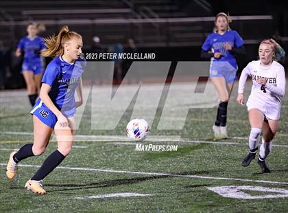 Thumbnail 3 in Dover-Sherborn vs. Hanover (MIAA Division 3 Semifinal) photogallery.