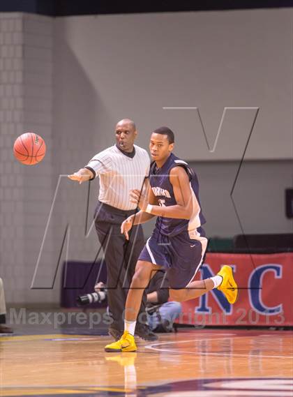 Thumbnail 1 in Cuthbertson vs Shelby (NCHSAA 2A Western Regional Final) photogallery.
