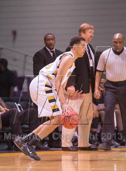 Thumbnail 1 in Cuthbertson vs Shelby (NCHSAA 2A Western Regional Final) photogallery.