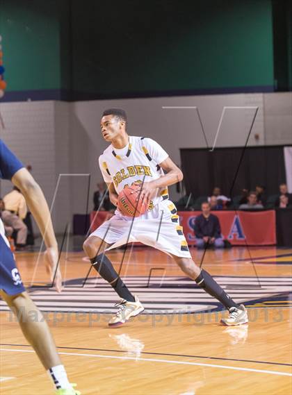 Thumbnail 3 in Cuthbertson vs Shelby (NCHSAA 2A Western Regional Final) photogallery.