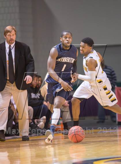 Thumbnail 1 in Cuthbertson vs Shelby (NCHSAA 2A Western Regional Final) photogallery.