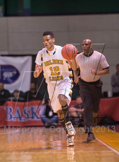 Thumbnail 1 in Cuthbertson vs Shelby (NCHSAA 2A Western Regional Final) photogallery.