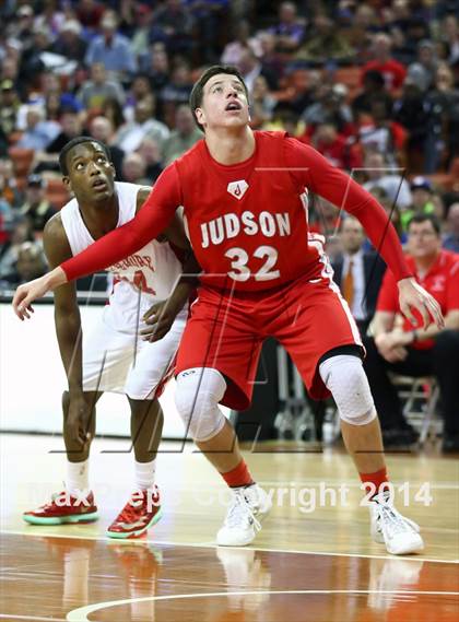 Thumbnail 1 in North Shore vs. Judson (UIL 5A Final) photogallery.