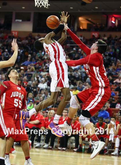 Thumbnail 3 in North Shore vs. Judson (UIL 5A Final) photogallery.
