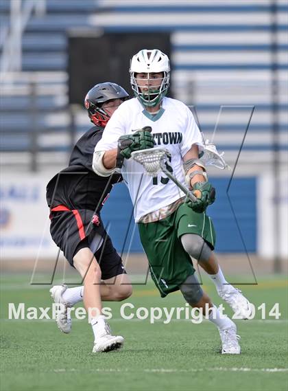 Thumbnail 3 in Yorktown vs. Jamesville-DeWitt (NYSPHSAA Class B Final) photogallery.