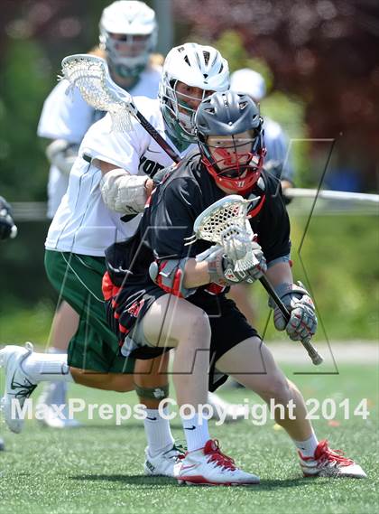 Thumbnail 2 in Yorktown vs. Jamesville-DeWitt (NYSPHSAA Class B Final) photogallery.