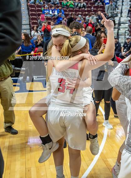 Thumbnail 3 in Cromwell vs. Sheehan (CIAC Class M Final) photogallery.