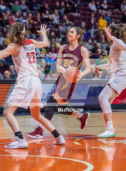 Thumbnail 3 in Cromwell vs. Sheehan (CIAC Class M Final) photogallery.