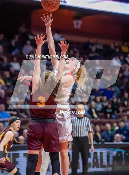 Thumbnail 1 in Cromwell vs. Sheehan (CIAC Class M Final) photogallery.