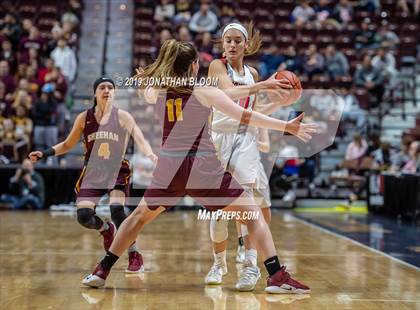 Thumbnail 1 in Cromwell vs. Sheehan (CIAC Class M Final) photogallery.