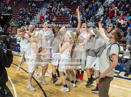 Thumbnail 1 in Cromwell vs. Sheehan (CIAC Class M Final) photogallery.
