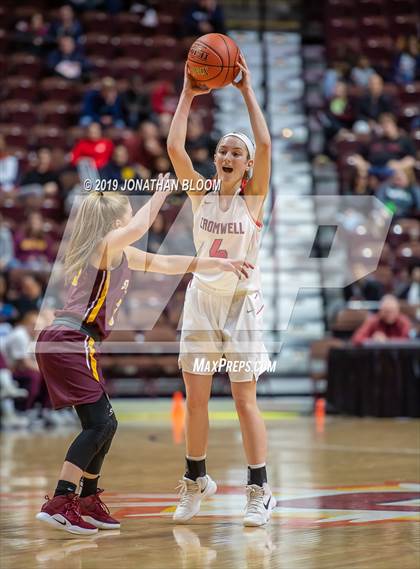 Thumbnail 3 in Cromwell vs. Sheehan (CIAC Class M Final) photogallery.