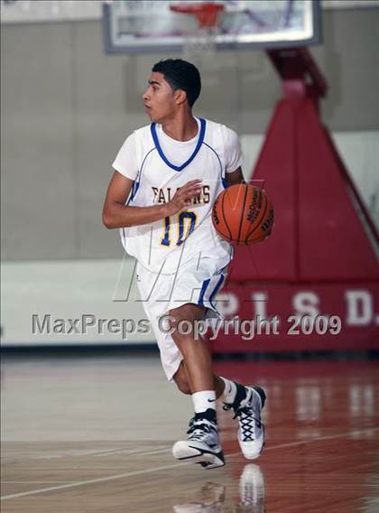 Thumbnail 3 in Pasadena vs Channel View (McDonalds Texas Invitational) photogallery.