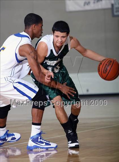 Thumbnail 2 in Pasadena vs Channel View (McDonalds Texas Invitational) photogallery.