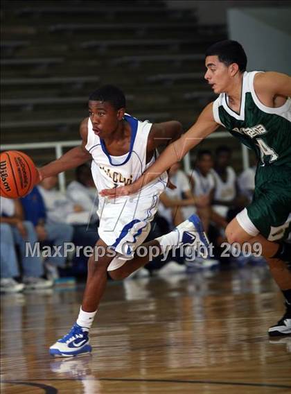 Thumbnail 1 in Pasadena vs Channel View (McDonalds Texas Invitational) photogallery.