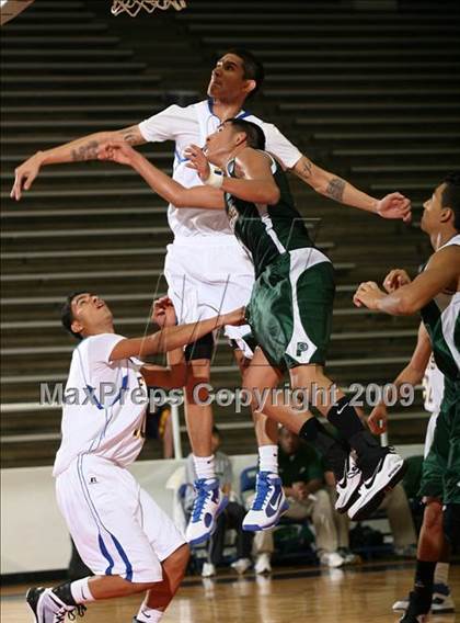 Thumbnail 2 in Pasadena vs Channel View (McDonalds Texas Invitational) photogallery.