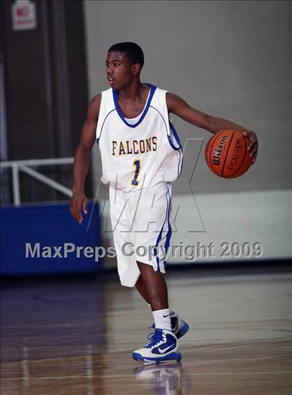 Thumbnail 3 in Pasadena vs Channel View (McDonalds Texas Invitational) photogallery.