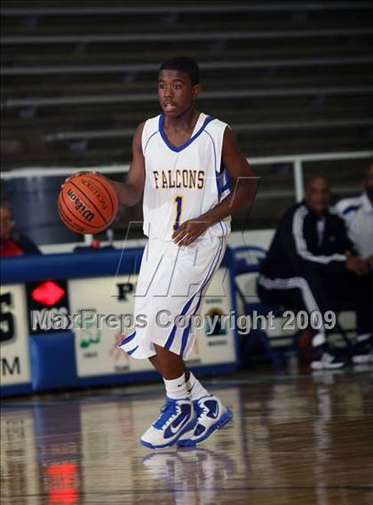 Thumbnail 3 in Pasadena vs Channel View (McDonalds Texas Invitational) photogallery.
