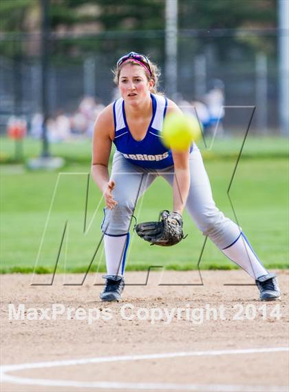 Thumbnail 3 in Farmington @ Hall photogallery.