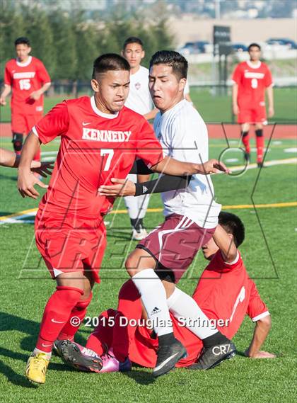 Thumbnail 3 in San Lorenzo vs. Kennedy-Richmond (NCS Division 2 Playoff) photogallery.