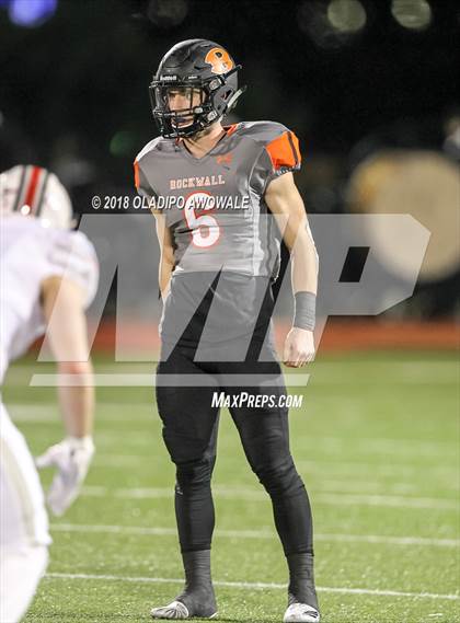 Thumbnail 1 in Lee @ Rockwall photogallery.