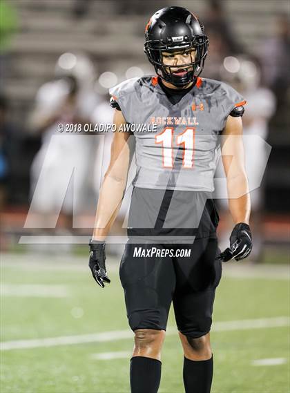 Thumbnail 1 in Lee @ Rockwall photogallery.