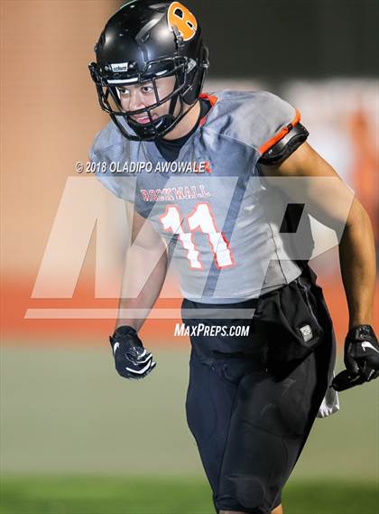 Thumbnail 3 in Lee @ Rockwall photogallery.