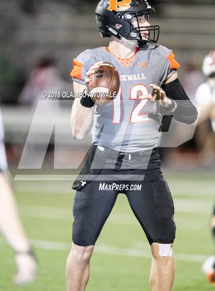 Thumbnail 3 in Lee @ Rockwall photogallery.