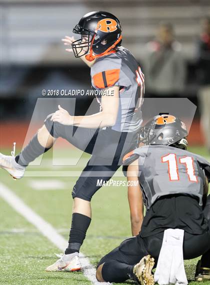 Thumbnail 3 in Lee @ Rockwall photogallery.