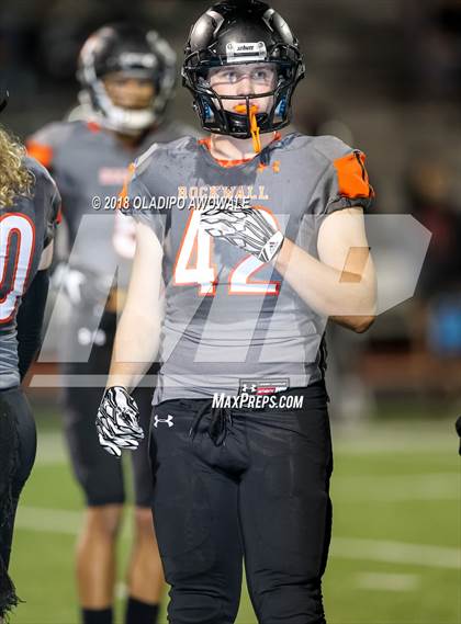 Thumbnail 3 in Lee @ Rockwall photogallery.